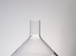 Bellco Glass, Inc. Manufactured from type 1 class a Borosilicate glass. Ideal for culturing organisms requiring a large surface to volume. Delong style neck and uses 38mm stainless steel closure (sold separately) Size: 2800ml Dimensions: 205x250mm