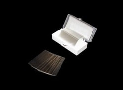 Bellco Glass, Inc.&nbsp;Pre-cleaned plain microscope slides with square corners and ground edges. Ideal for fluorescence and confocal microscopy.    Thickness: 1.10mm -1.30mm    Size: 25x75mm