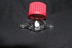 Bellco Glass, Inc. Glass chamber with hose connections & compression fitting for 12mm OD probes. Used with any 12mm OD probes - to measure parameters from process such as an off line pH.    Type 1a Borosilicate glass chamber    Two hose barb connections    Replacement ca