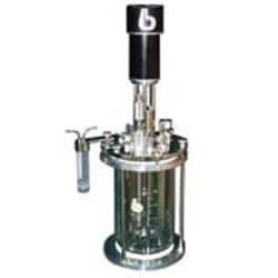 Bellco Glass, Inc. Round bottom bioreactor vessel is manufactured of type 1 class a Borosilicate glass. Graduations are 500ml to 2500ml every 500ml. Vessel dimensions are 145mm od x 267mm oah. A full range of accessories are available for this vessel. Total volume: 3.6l. Wo
