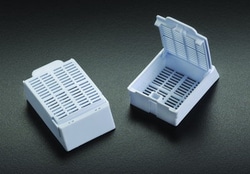 Newcomer Supply Macrosette Tissue Cassettes, 250/box.  Specially designed for larger tissue specimens (10mm deep).