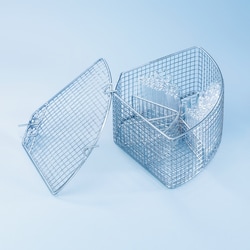 Miele, Inc.&nbsp;E 103/1 Quarter Insert (160 test tubes, 75 mm maximum length)