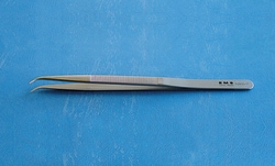 Electron Microscopy Sciences Curved Forceps with Medium Non-serrated Tips,