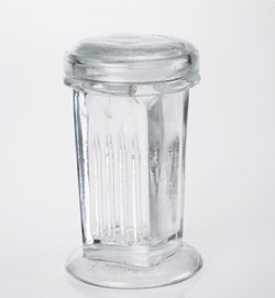 LabScientific Glass Coplin Staining Jar, fixed slides can be stained and dried without removing from jar. Stain and process microscope slides. 6 pack