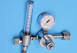 Euthanex EP-1305 Low Flow CO2 Regulator for CO2 cylinders with CGA-320