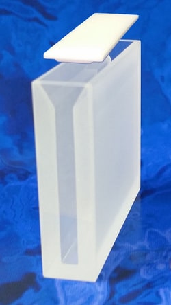 Fireflysci Type 9 Semi-Micro Cuvette with PTFE Cover (Material: UV Quartz) (Lightpath: 40mm)