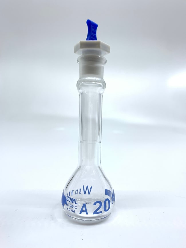 CHEMSCIENCE Volumetric Flask Class A, Wide Mouth, 20 ML,PP Stopper No
