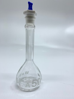 CHEMSCIENCE&nbsp;Volumetric Flask Class A, Wide Mouth, 50 ML,PP Stopper No - 13,  Clear Glass, Tolerance - ± 0.05,CS/48