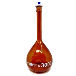 CHEMSCIENCE&nbsp;Serialized and Certified, Volumetric Flask, Low Actinic Amber, 3000mL, Wide Mouth, PE Stopper#32, Class A
